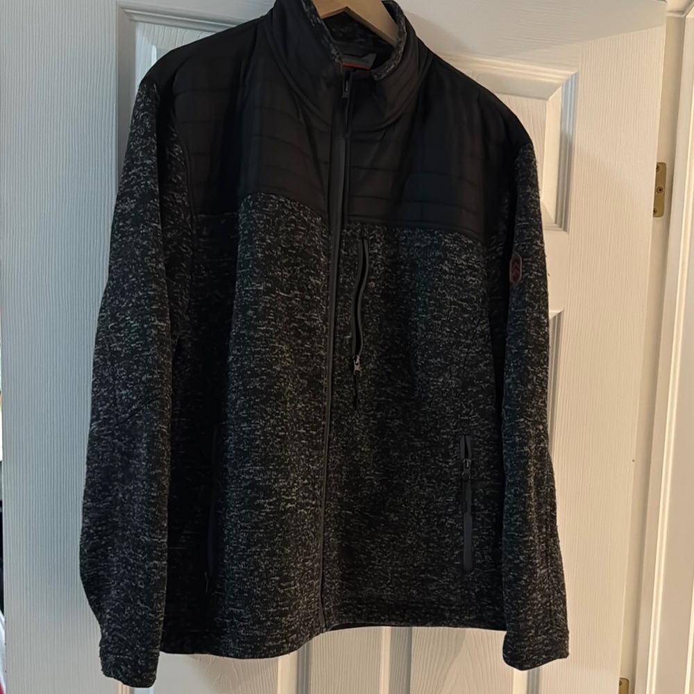 Free Country Black and Gray Lightweight Jacket